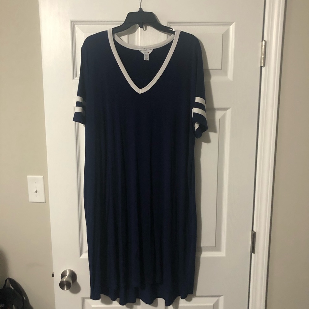 GUC Intro. T-shirt dress
